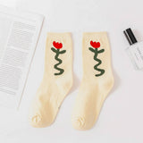 SWEAT ABSORBENT AND BREATHABLE SWEET FLOWER SOCKS_CWMS0975