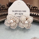 Vintage Style Pearl White Flower Stud Earrings