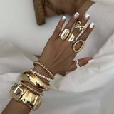 FASHIONABLE METALLIC SMOOTH SPRING BRACELET_CWMM3116