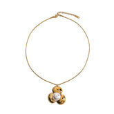 MINIMALIST FLOWER PEARL NECKLACE 18K GOLD PLATED_CWMM8882