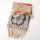 Vintage-Inspired Floral Wrap Scarf With Fringe_Cwasc2774