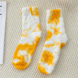 Women Padded Tie-Dyed Coral Velvet Socks_Cwms0346