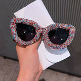 LARGE FRAME CAT EYE SUNGLASSES WITH DIAMONDS_CWASG0822