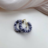 HONG KONG STYLE SHORT VELVET C HOOP EARRINGS_CWAJE2193