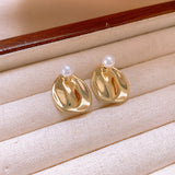 IRREGULAR ROUND PEARL PERSONALITY EARRINGS_CWASC1333
