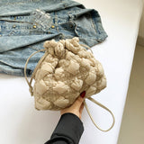 QUILTED CLOUD BUCKET BAG NYLON DRAWSTRING HANDBAG_CUAB00485