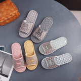 DRESSED BEAR THICK COTTON FLOOR SLIPPERS_CWSHF0210