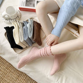 Warm Solid Color Ruffled Cute Mid-Calf Socks_Cwms1070