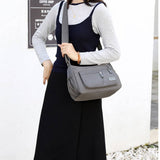 LARGE CAPACITY MULTI COMPARTMENT SHOULDER BAG_CWASC1780