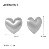 POPULAR AND VERSATILE HEART SHAPED EARRINGS_CWAJE1791