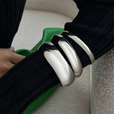 FASHIONABLE CURVED SMOOTH TWIST BRACELET_CWMM3084