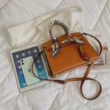 Retro Large-Capacity Hand-Held Crossbody Bag