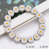 METAL RING DAISY SCARF RING WITH NO UPKEEP_CWMM2155