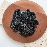 PAISLEY PRINT SCRUNCHIES_CWAHA0351