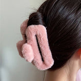 FAUX RABBIT FUR HAIR CLAW ELEGANT WINTER STYLE_CWABE0198