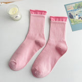 Women Pair Breathable Hemmed Socks_Cwms0303