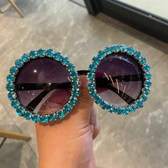 DIAMOND EXAGGERATED ROUND FRAME SUNGLASSES_CWASG0789