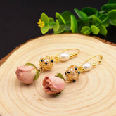 NEW HIGH END RETRO FLOWER PEARL EARRINGS_CWAJE3787
