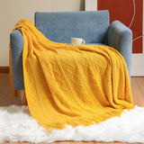 KNITTED WARM BLANKET WITH TASSELS_CWMM0199