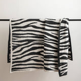 IRREGULAR ZEBRA PATTERN KNITTED WOOL THROW BLANKET_CWMM2383
