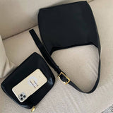 SIMPLE LEISURE BUCKET MESSENGER BAG_CWAB0964