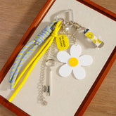 MINI SKATEBOARD KEYCHAIN WITH DAISY LETTER CHARM_CWMM7551