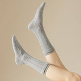 RUFFLE SPIRAL TEXTURE CREW SOCKS FOR WOMENS_CWMS1407