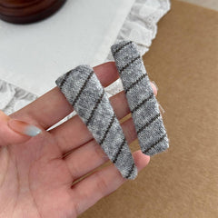 Contrast Twill Hair Clip Side Bang Pin Women_Cwaha07804