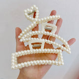 Chic Pearl Heart Claw Clip Minimalist Hair Grip