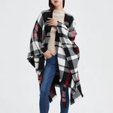 GEOMETRIC BLACK AND RED SHAWL WITH SPLIT HOOD_CWASC0263