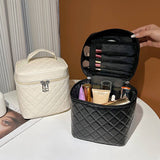 NEW RETRO SIMPLE DIAMOND BLACK COSMETIC BAG_CWAB4430