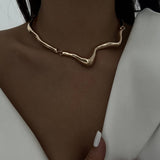 NEW COLD STYLE GEOMETRIC TWISTED DESIGN NECKLACE_CWMM3132