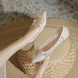 LACE AND RHINESTONE POINTED TOE FLATS_CWSHS0706