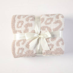 KNITTED LEOPARD PRINT LIGHTWEIGHT SOFA BLANKET_CWMM0213