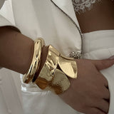 IRREGULAR HIGH END OPEN NICHE METAL BRACELET_CWMM3082