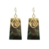 FASHIONABLE BLACK SHELL TRAPEZOID EARRINGS_CWMM4269