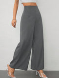 Slimming wide-leg pants for commuting