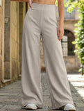 Slimming wide-leg pants for commuting