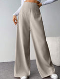 Slimming wide-leg pants for commuting