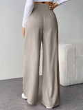 Slimming wide-leg pants for commuting