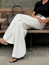 High-waisted wide-leg pants for stylish commuting