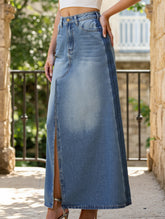 Versatile mid-length slit skirt