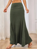 Fashionable knitted solid color skirt