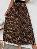 Pleated midi skirt with leopard print