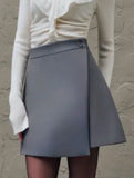 High-waisted slim-fit solid color skirt