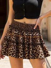 Fashionable high-waisted elastic midi skirt