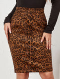 Leopard print high-waisted printed midi skirt
