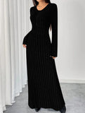 Simple V-neck single-breasted ribbed dress