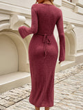 Waist-cinching V-neck long-sleeved bodycon dress
