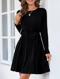Knitted belt long-sleeved dress